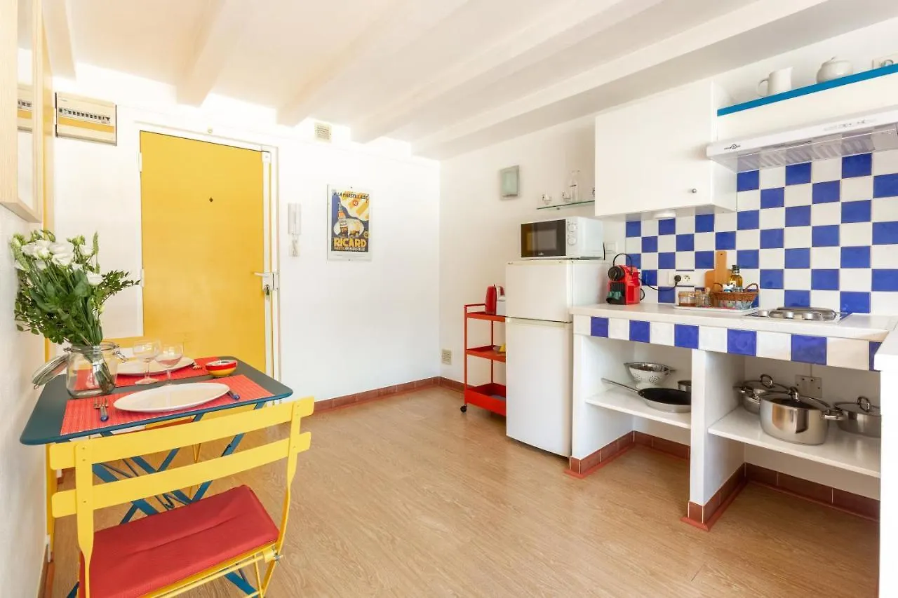 Apartment Cabine 56 - Comme Une Cabine De Bateau A L'Entree Du Port Marseille
